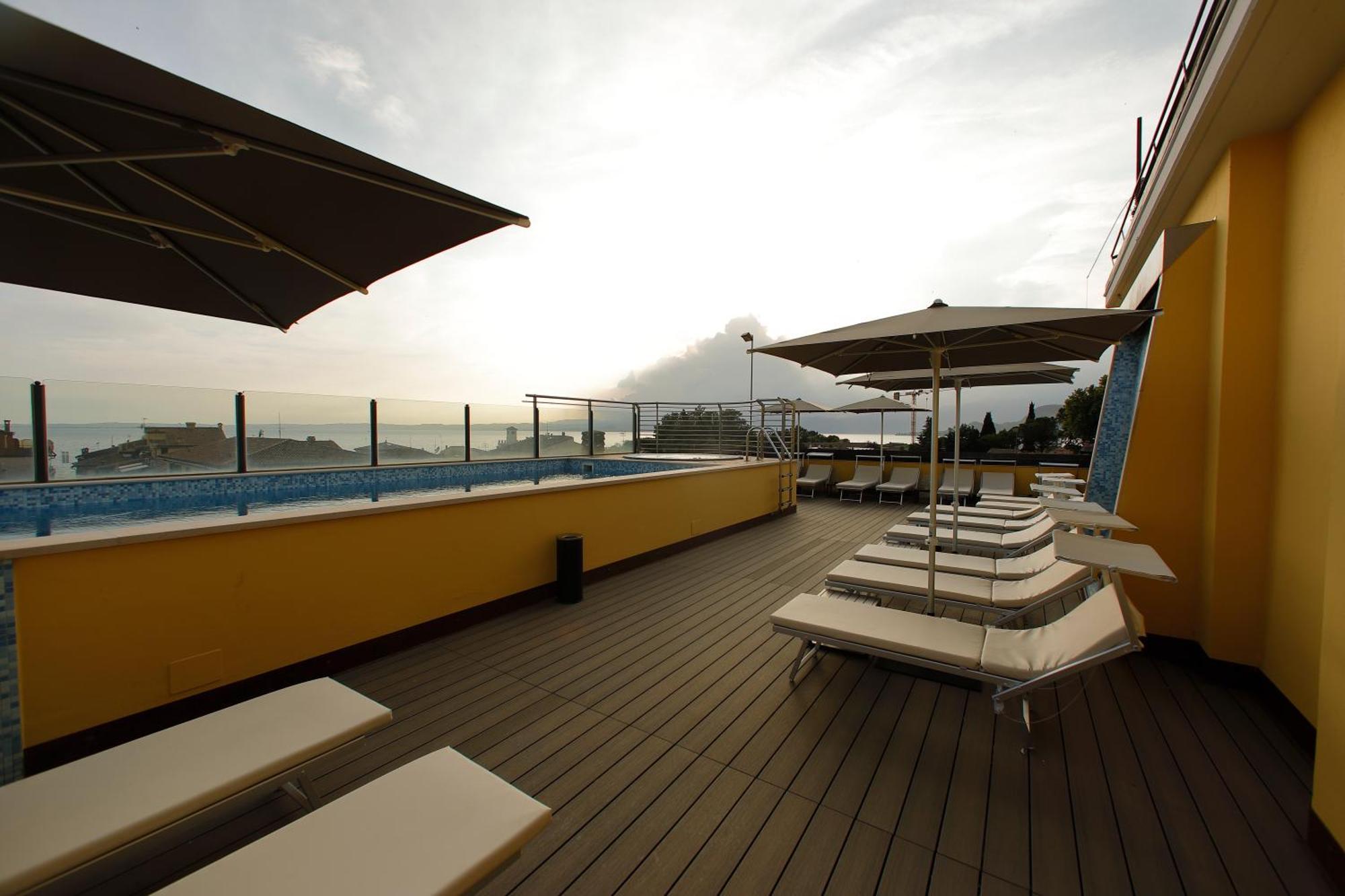 Hotel Namia By Dori Bardolino Exterior photo